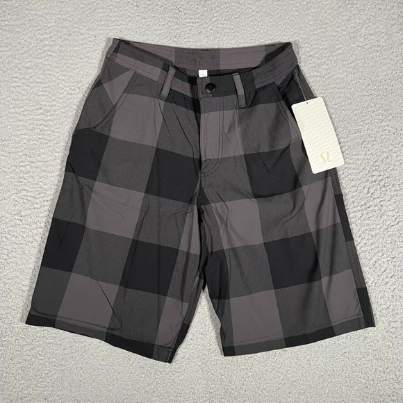 lululemon athletica Other - Lululemon Shorts Mens 30 Gray Plaid 11" Kahuna Warpstreme Casual Preppy‎ Pockets